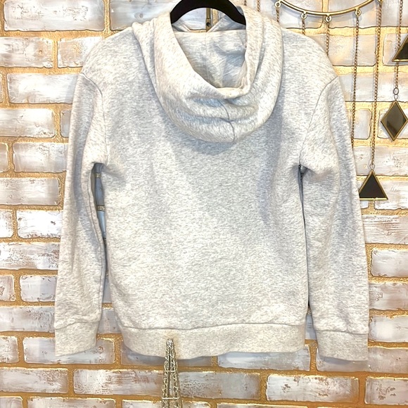 Puma Heather Gray Logo Hooded Sweatshirt, Kids Size Large (14/16). - Picture 7 of 11